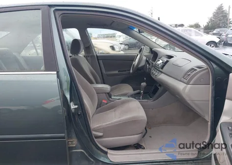 2005 Toyota Camry Le из США, поврежденный, VIN JTDBE32K350317126